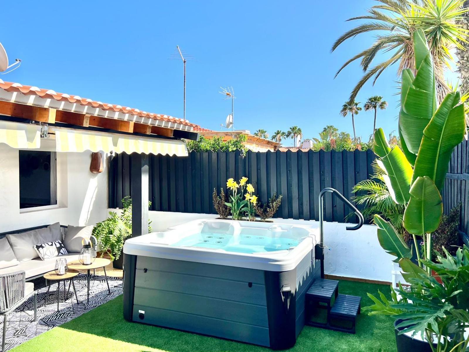 Oasis Beach Holiday Home With Jacuzzi Playa del Inglés Exteriér fotografie